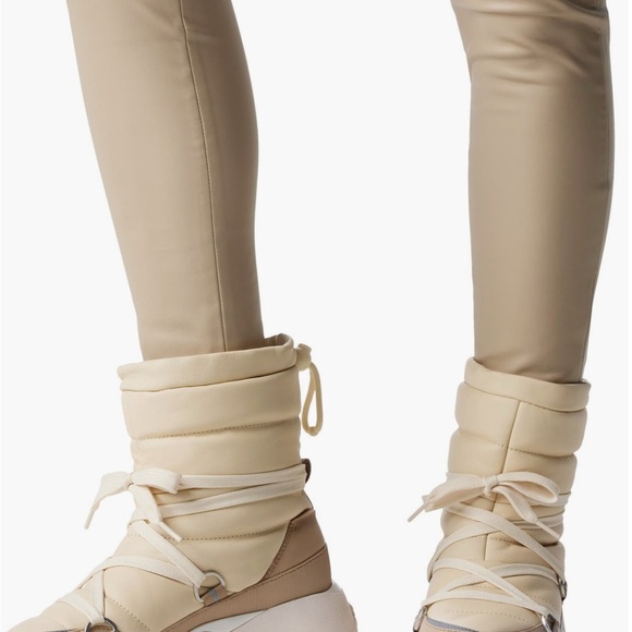 Sorel Women's Size 10 Kinetic Impact NXT Mid Waterproof Boot - Picture 8 of 9